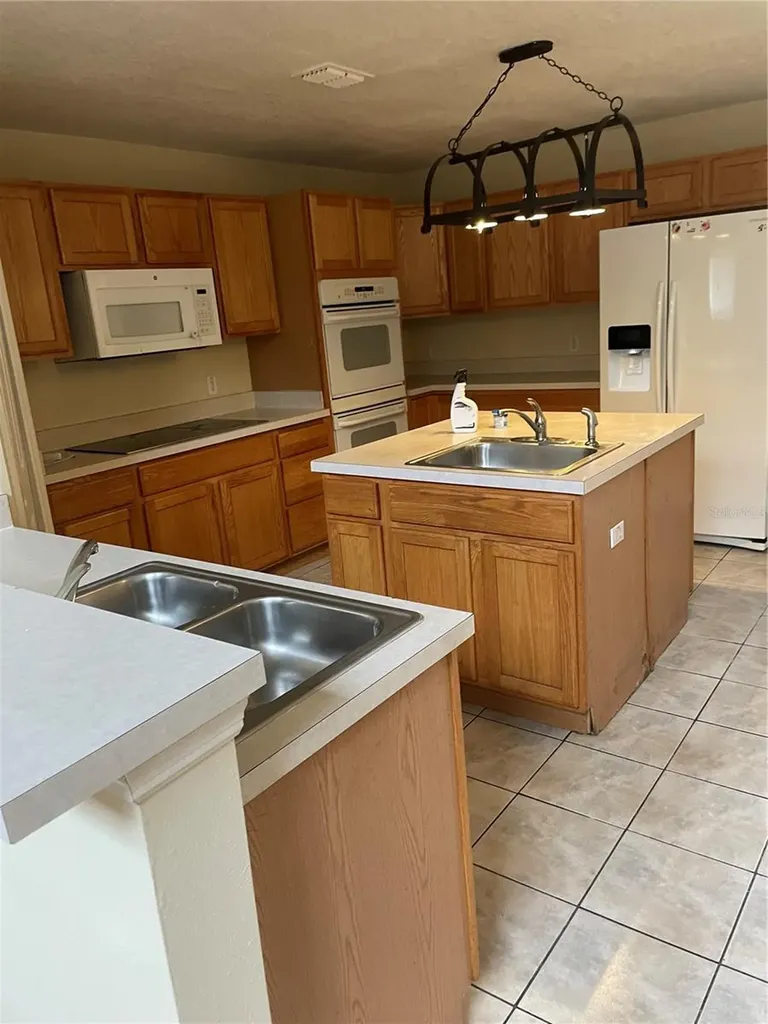 5064 Spanish Oaks Boulevard Lakeland FL 33805
