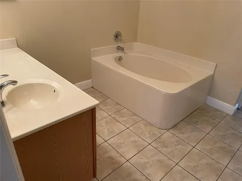 5064 Spanish Oaks Boulevard Lakeland FL 33805