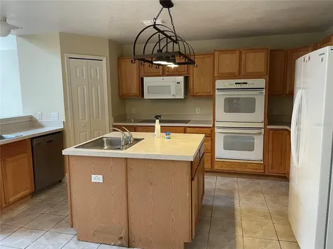 5064 Spanish Oaks Boulevard Lakeland FL 33805