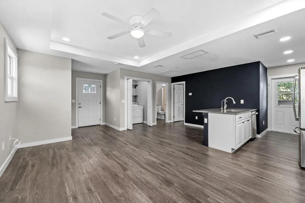 1028 5th Street N St Petersburg FL 33701