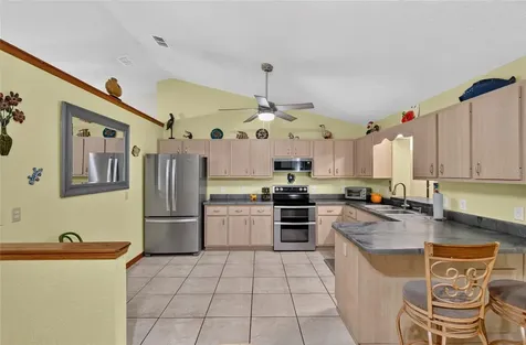 525 SE 62nd Avenue Ocala FL 34472