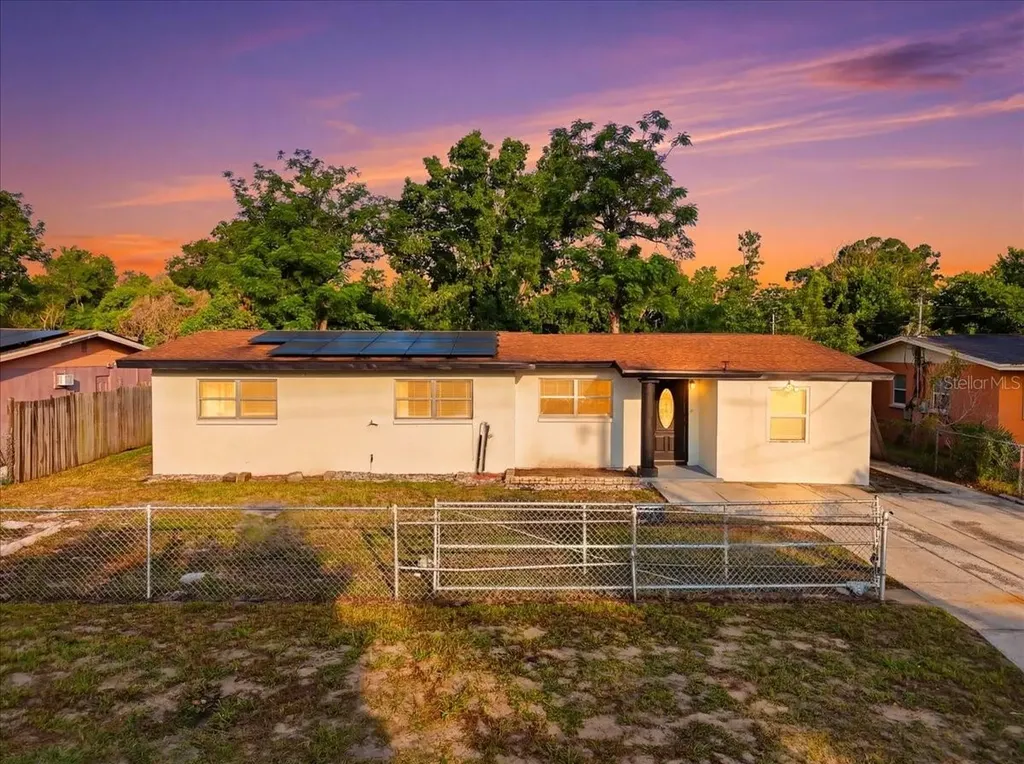 10930 N Aster Avenue Tampa FL 33612