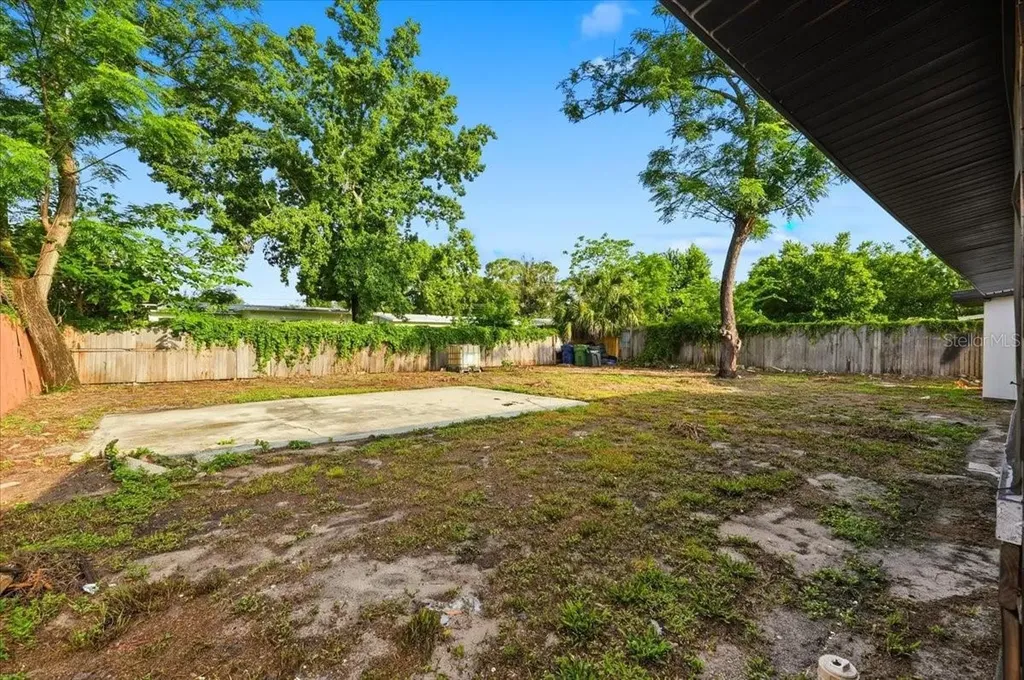 10930 N Aster Avenue Tampa FL 33612