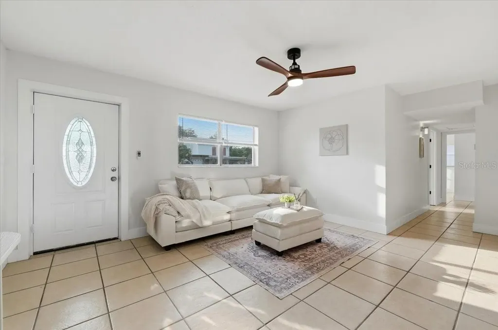 10930 N Aster Avenue Tampa FL 33612