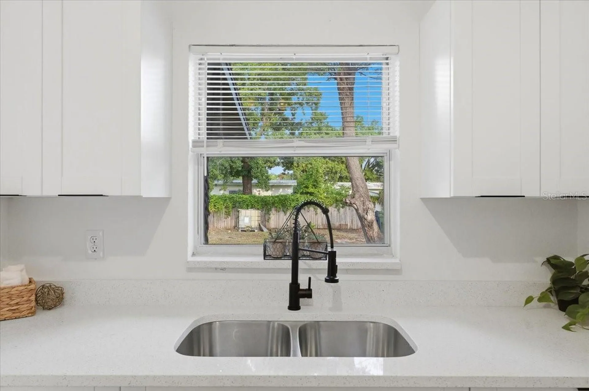 10930 N Aster Avenue Tampa FL 33612
