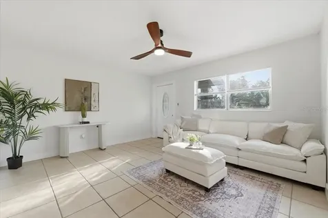 10930 N Aster Avenue Tampa FL 33612