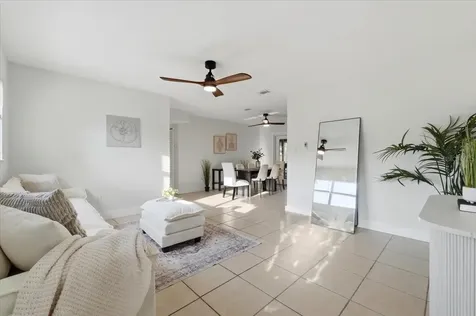 10930 N Aster Avenue Tampa FL 33612