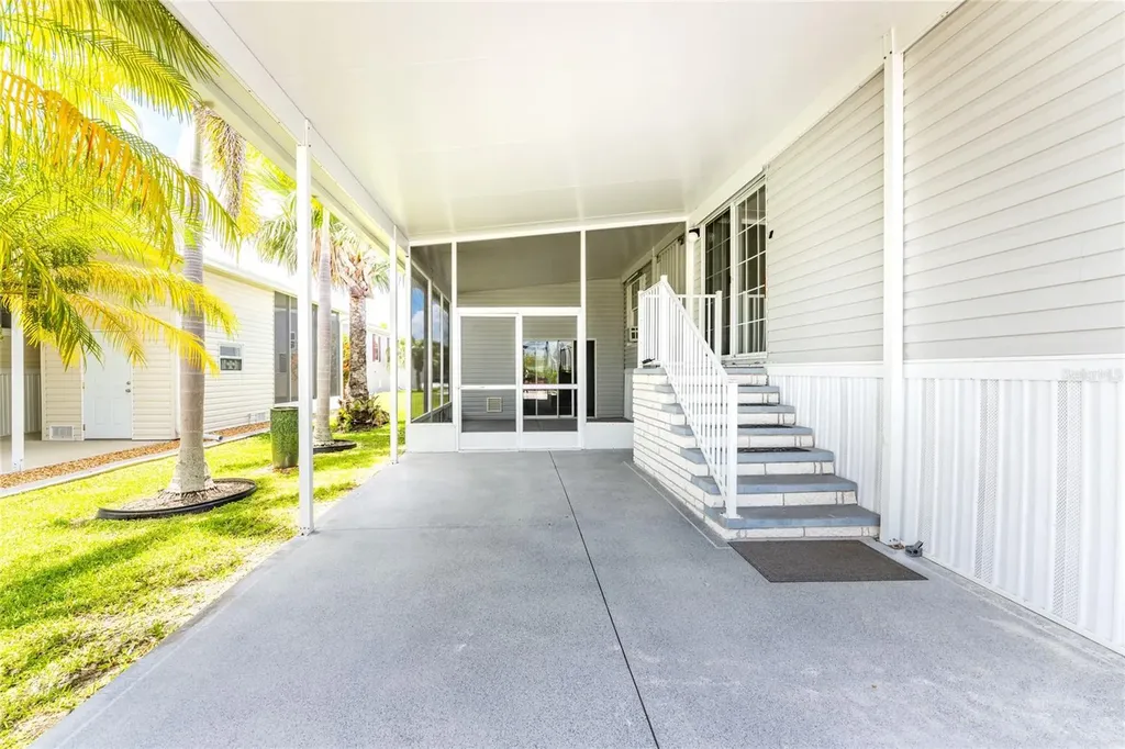 10 Holland Drive Punta Gorda FL 33950