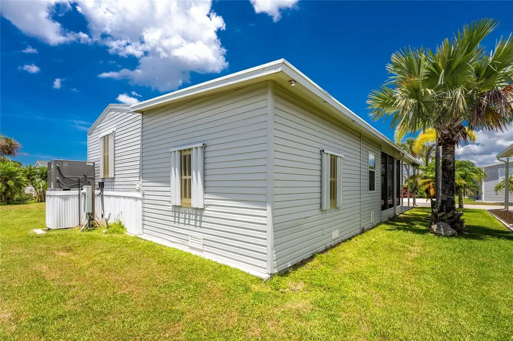 10 Holland Drive Punta Gorda FL 33950