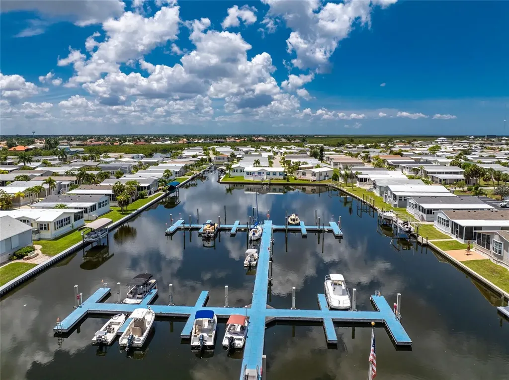10 Holland Drive Punta Gorda FL 33950