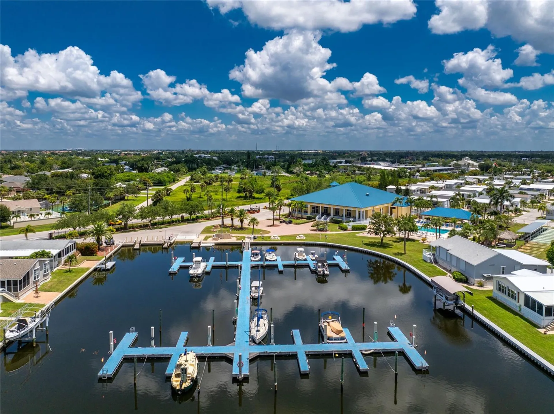 10 Holland Drive Punta Gorda FL 33950