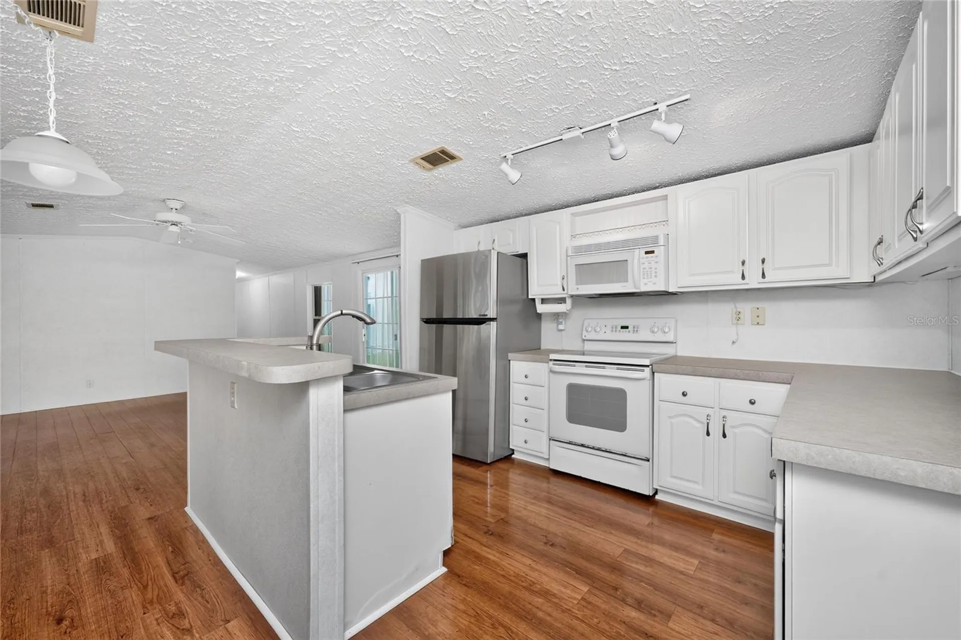 10 Holland Drive Punta Gorda FL 33950