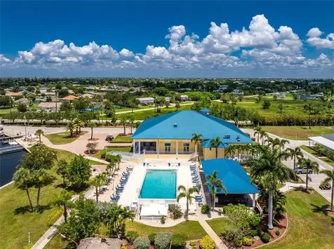 10 Holland Drive Punta Gorda FL 33950