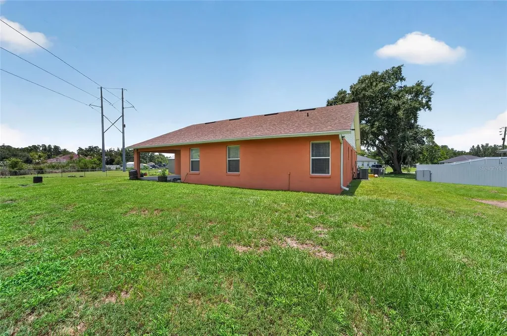 4637 1st Street NW Lakeland FL 33810