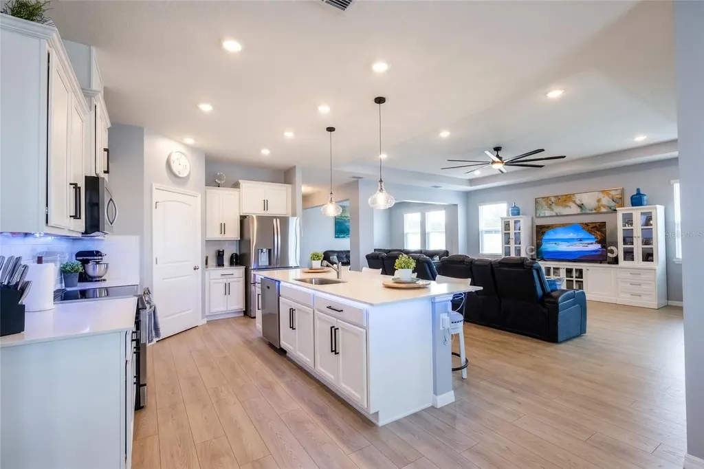 2843 Elio Hammock Drive Harmony FL 34773