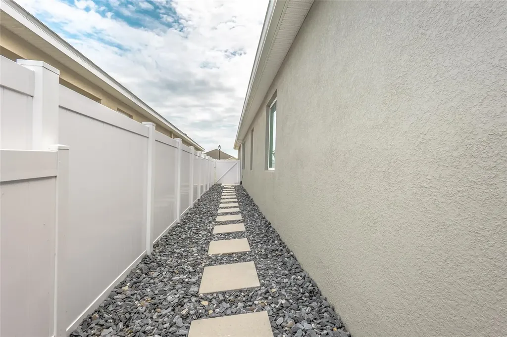 2843 Elio Hammock Drive Harmony FL 34773