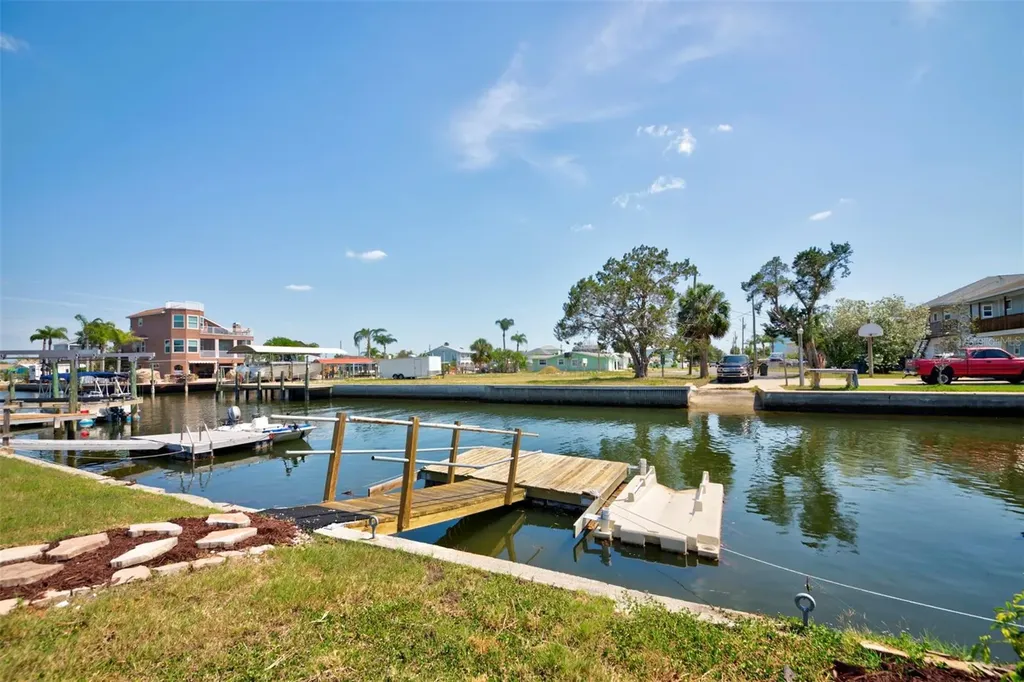 6432 Boatyard Drive Hudson FL 34667
