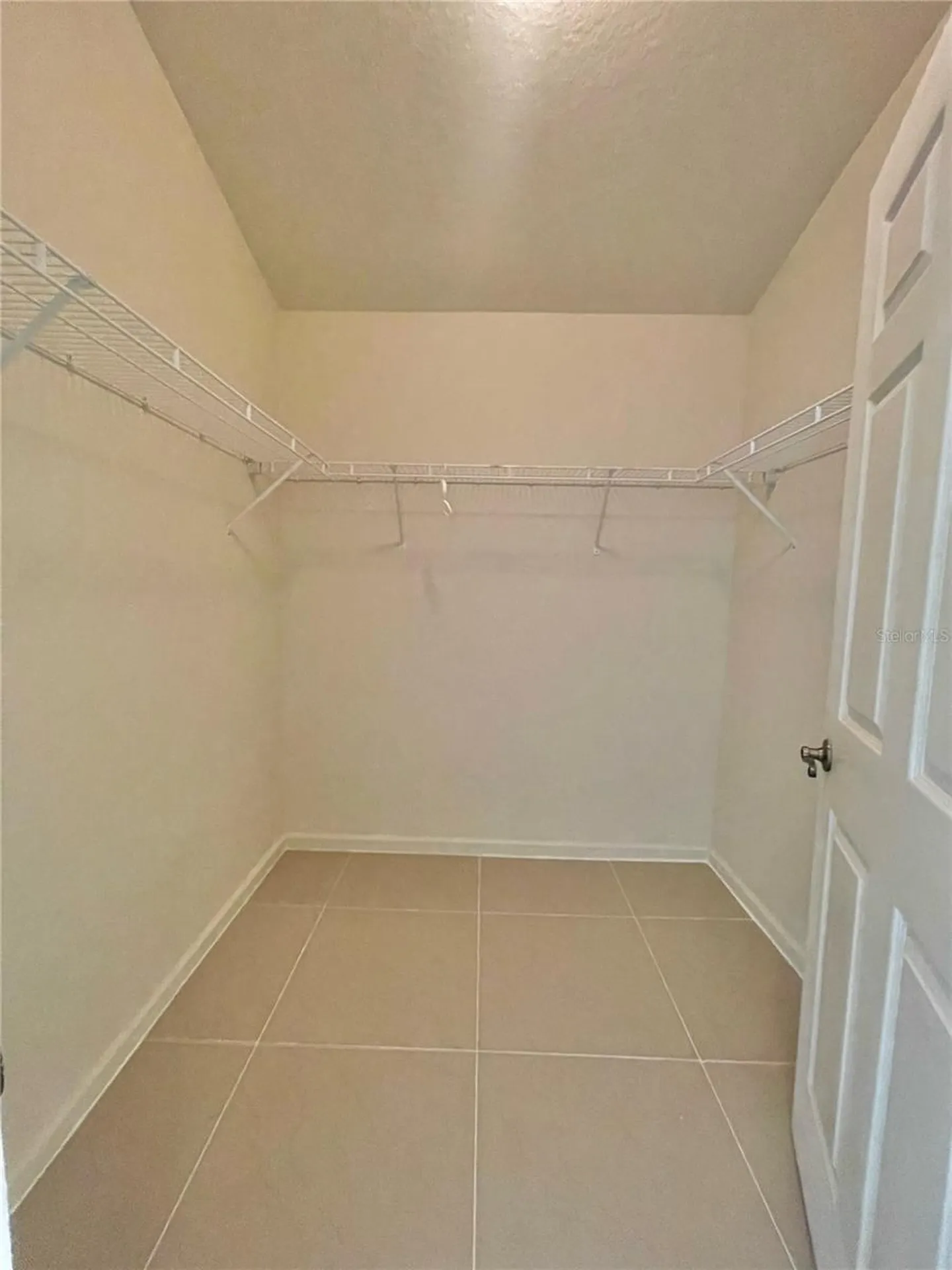 2370 Hinsdale Drive Kissimmee FL 34741