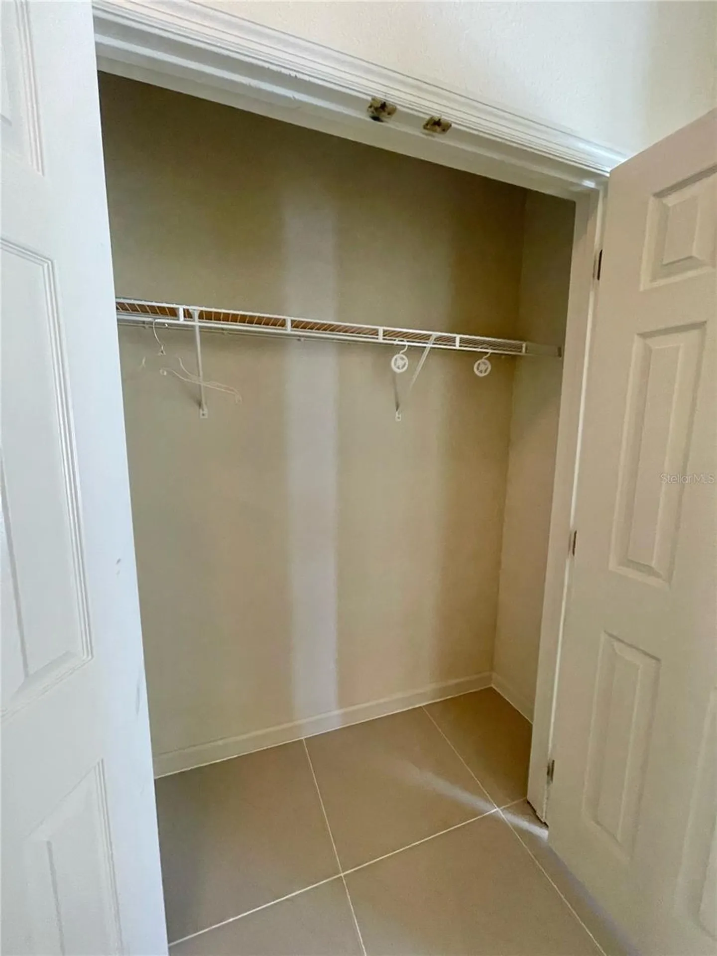 2370 Hinsdale Drive Kissimmee FL 34741