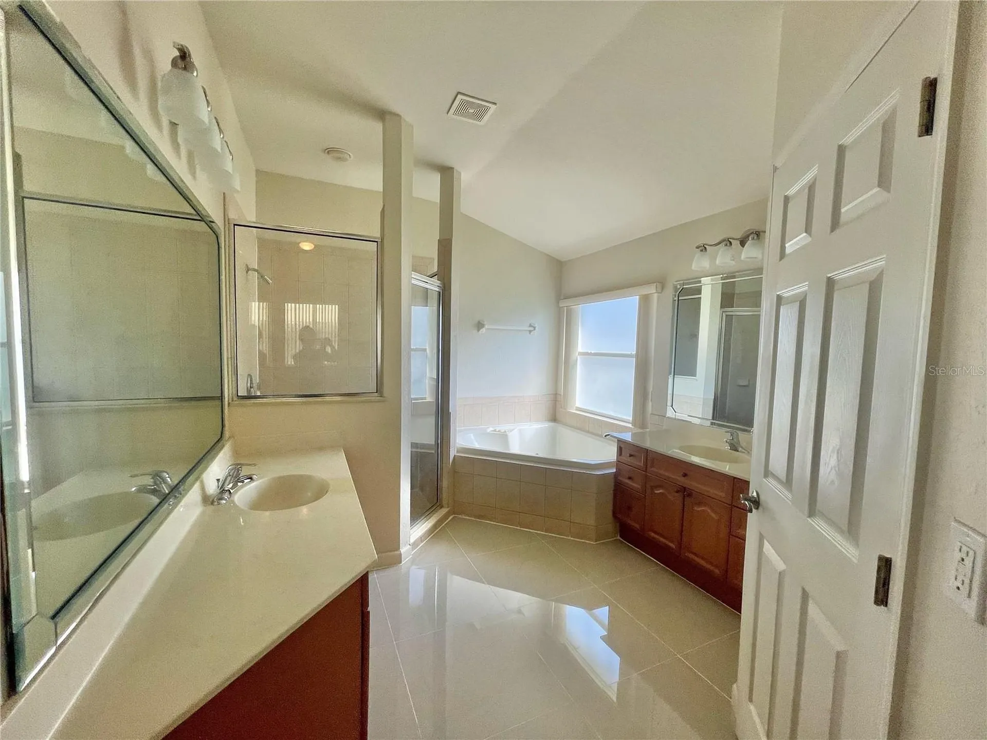 2370 Hinsdale Drive Kissimmee FL 34741