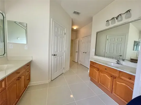 2370 Hinsdale Drive Kissimmee FL 34741