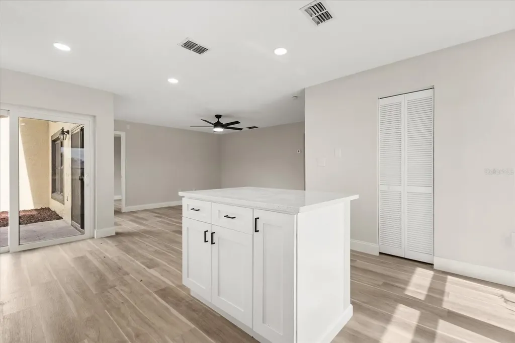 443 Hunter Circle Kissimmee FL 34758