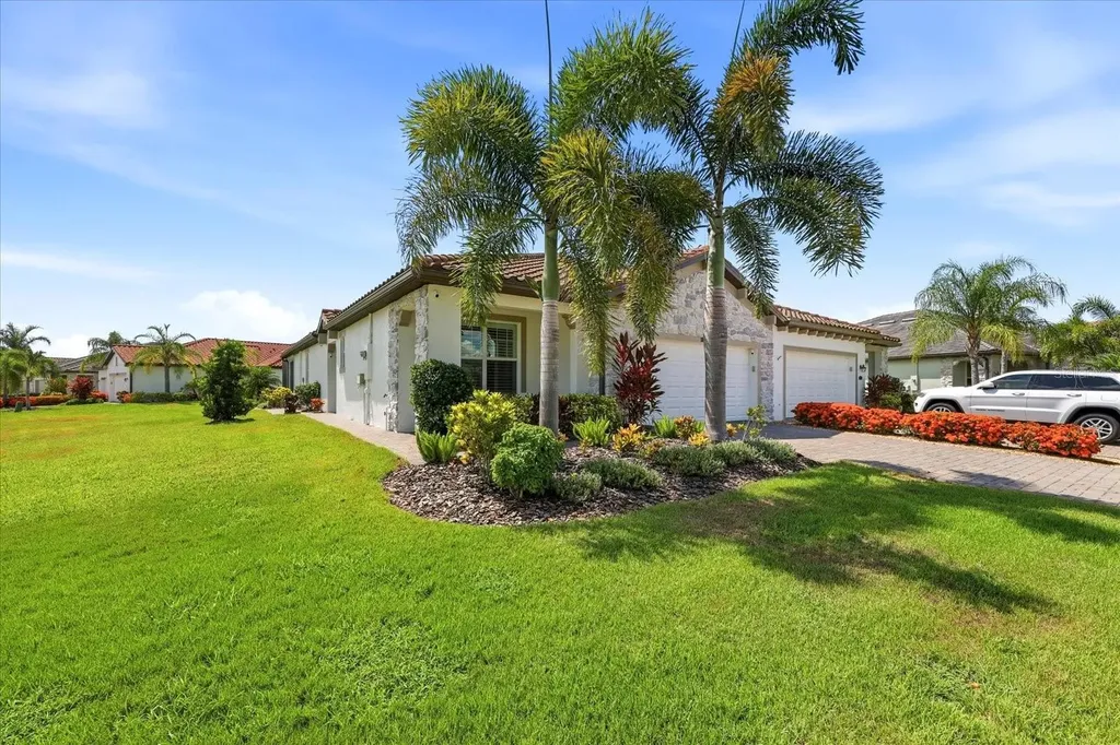 2405 Wildflower Run Lakewood Ranch FL 34211