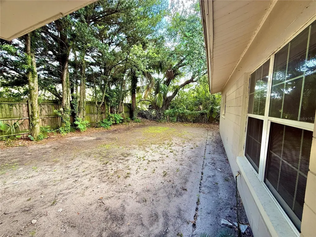 2810 Flowertree Road Belle Isle FL 32812