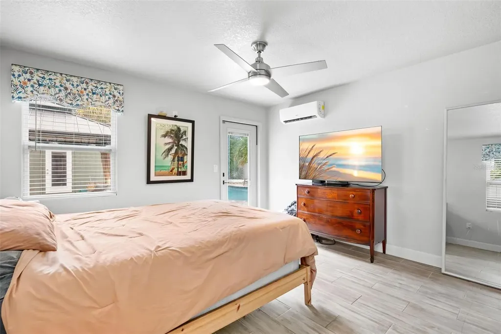 10437 Cirimoya Lane Seminole FL 33772