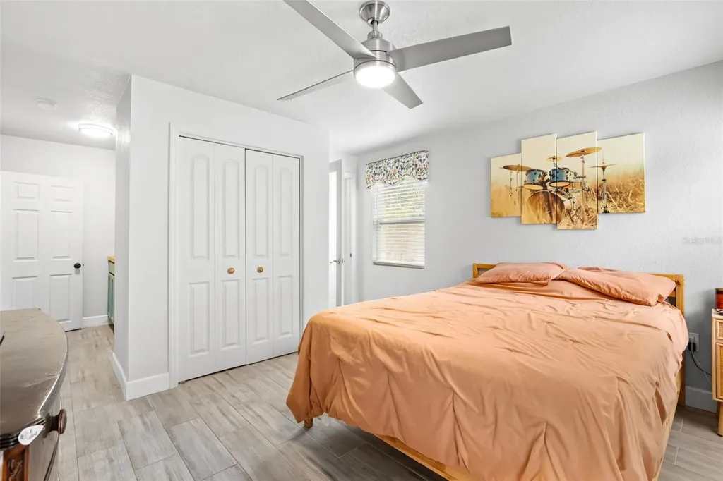 10437 Cirimoya Lane Seminole FL 33772