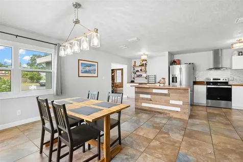 10437 Cirimoya Lane Seminole FL 33772