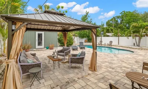 10437 Cirimoya Lane Seminole FL 33772