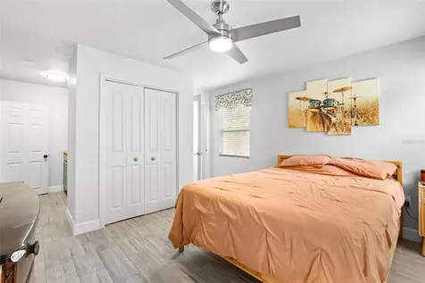 10437 Cirimoya Lane Seminole FL 33772