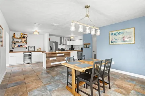 10437 Cirimoya Lane Seminole FL 33772