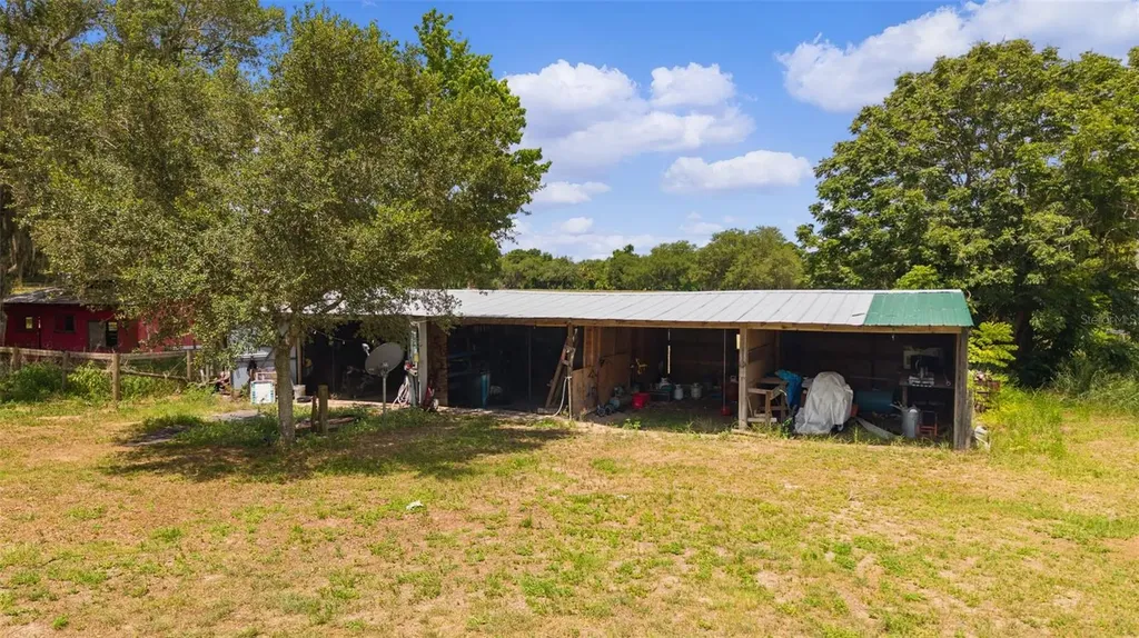 13691 S Highway 25 Eastlake Weir FL 32133