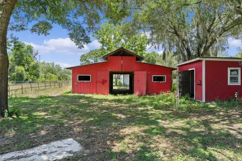 13691 S Highway 25 Eastlake Weir FL 32133