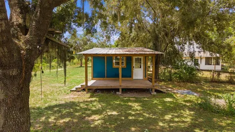 13691 S Highway 25 Eastlake Weir FL 32133