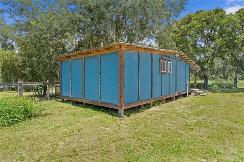 13691 S Highway 25 Eastlake Weir FL 32133