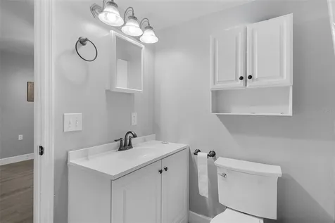 13691 S Highway 25 Eastlake Weir FL 32133