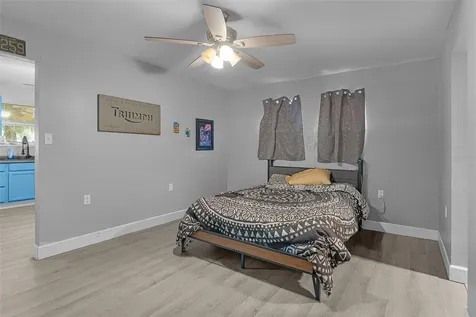 13691 S Highway 25 Eastlake Weir FL 32133