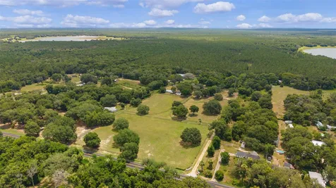 13691 S Highway 25 Eastlake Weir FL 32133