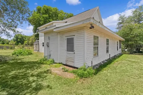 13691 S Highway 25 Eastlake Weir FL 32133