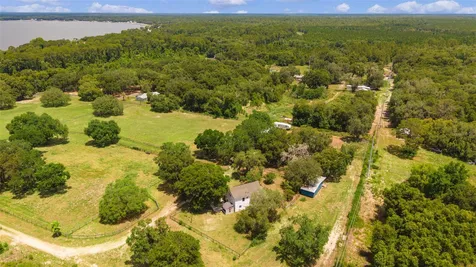 13691 S Highway 25 Eastlake Weir FL 32133