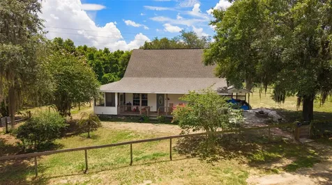 13691 S Highway 25 Eastlake Weir FL 32133