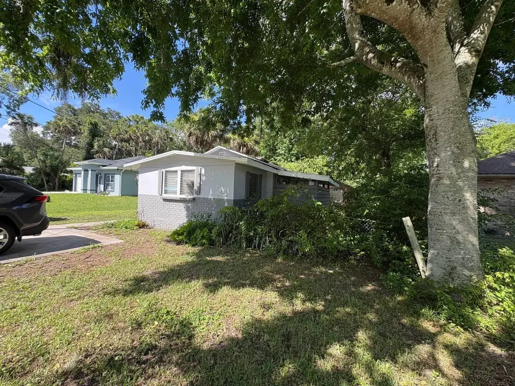 1620 Selma Avenue Daytona Beach FL 32117