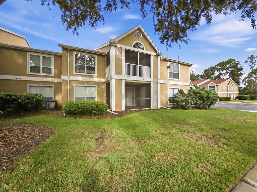 9481 Highland Oak Drive Tampa FL 33647