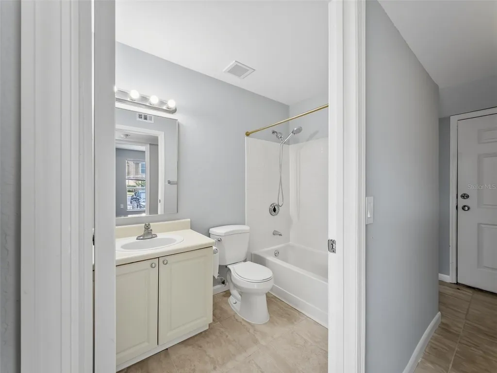 9481 Highland Oak Drive Tampa FL 33647