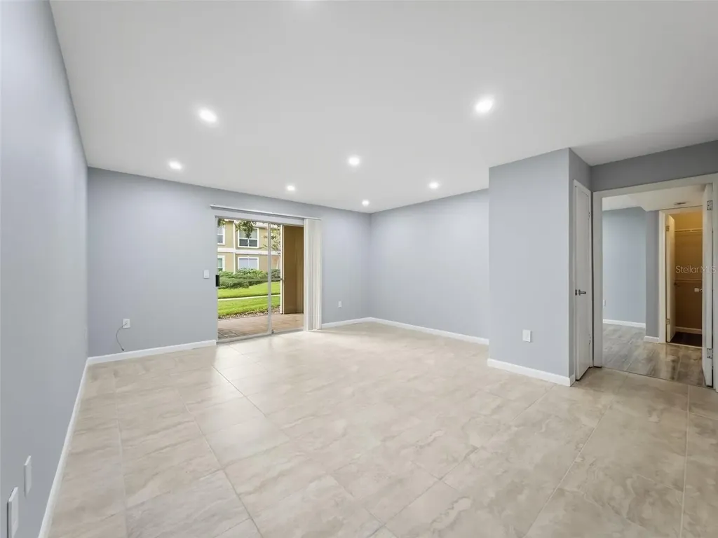 9481 Highland Oak Drive Tampa FL 33647