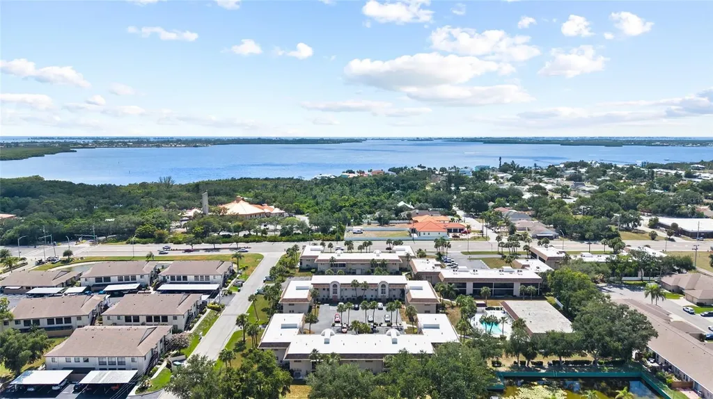 2727 75th Street W Bradenton FL 34209