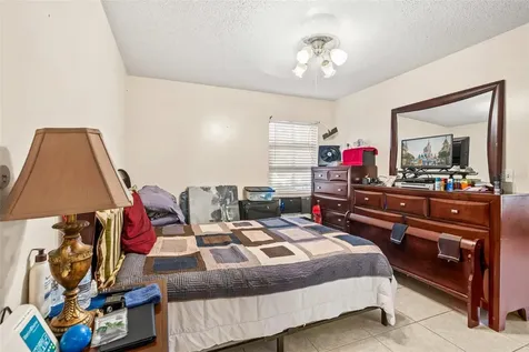 4814 S Semoran Boulevard Orlando FL 32822